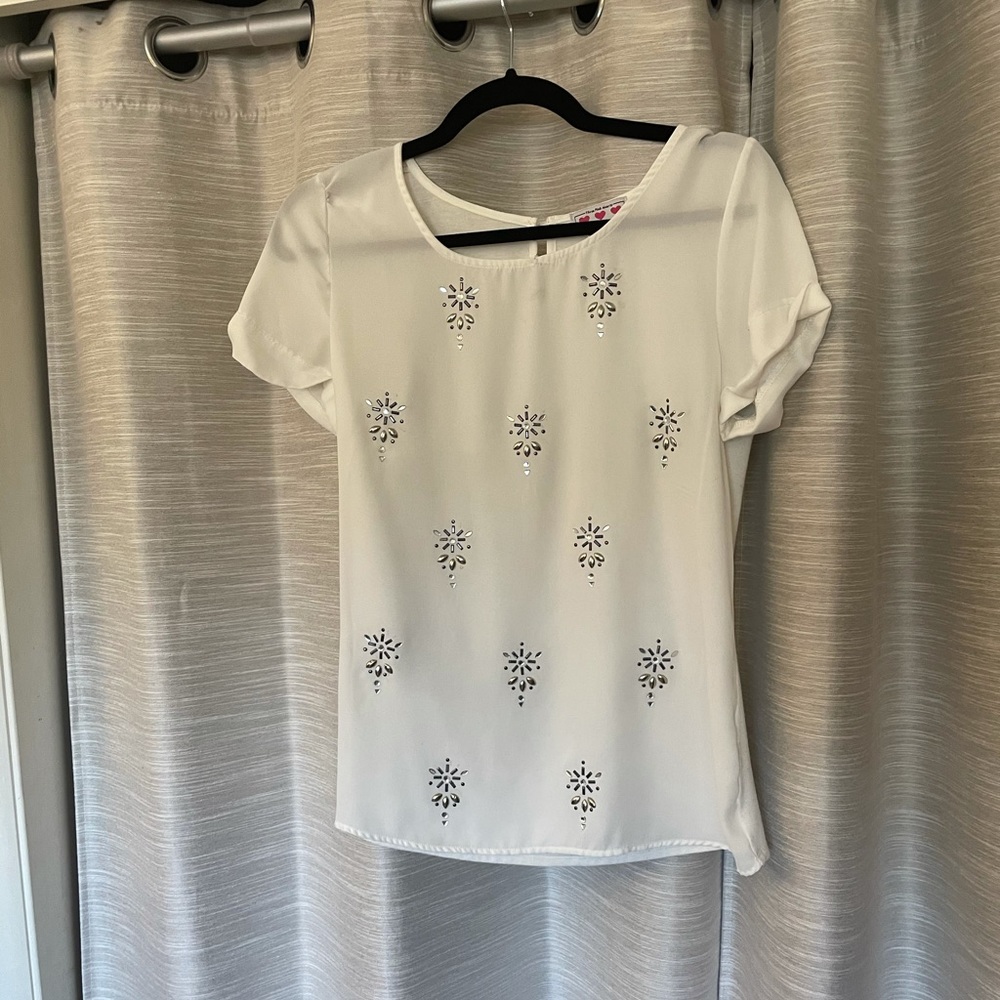 Three pink hearts white short sleeve blouse.